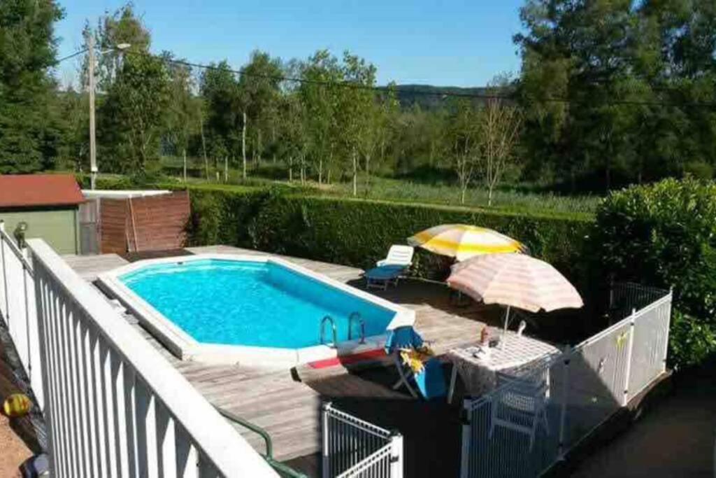 Maison/Gite Familial Dans Le Jura A 200M Du Lac Avec Piscine Privee Marigny  Exterior foto