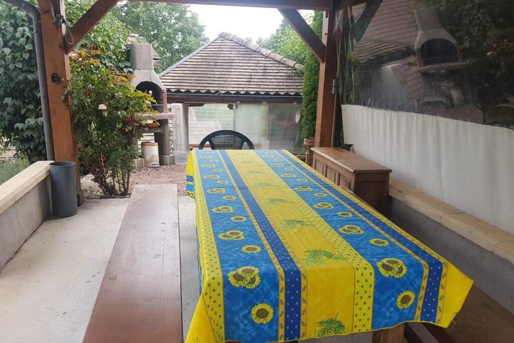 Maison/Gite Familial Dans Le Jura A 200M Du Lac Avec Piscine Privee Marigny  Exterior foto